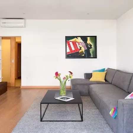 Gorgeous For 8 Guests Apartamento Split